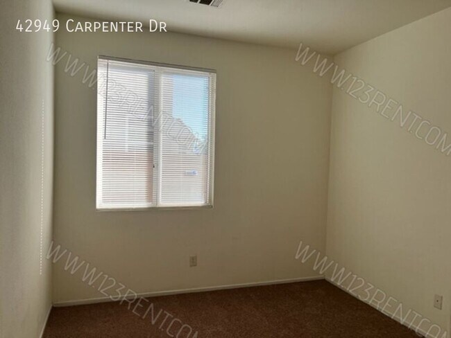 Building Photo - 42949 Carpenter Dr
