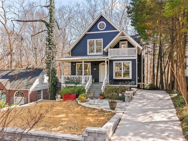 Building Photo - 565 Harold Ave NE