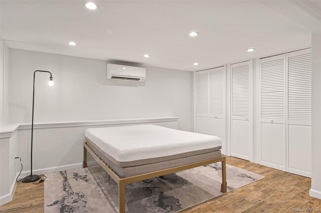 Building Photo - 150 Kings Hwy