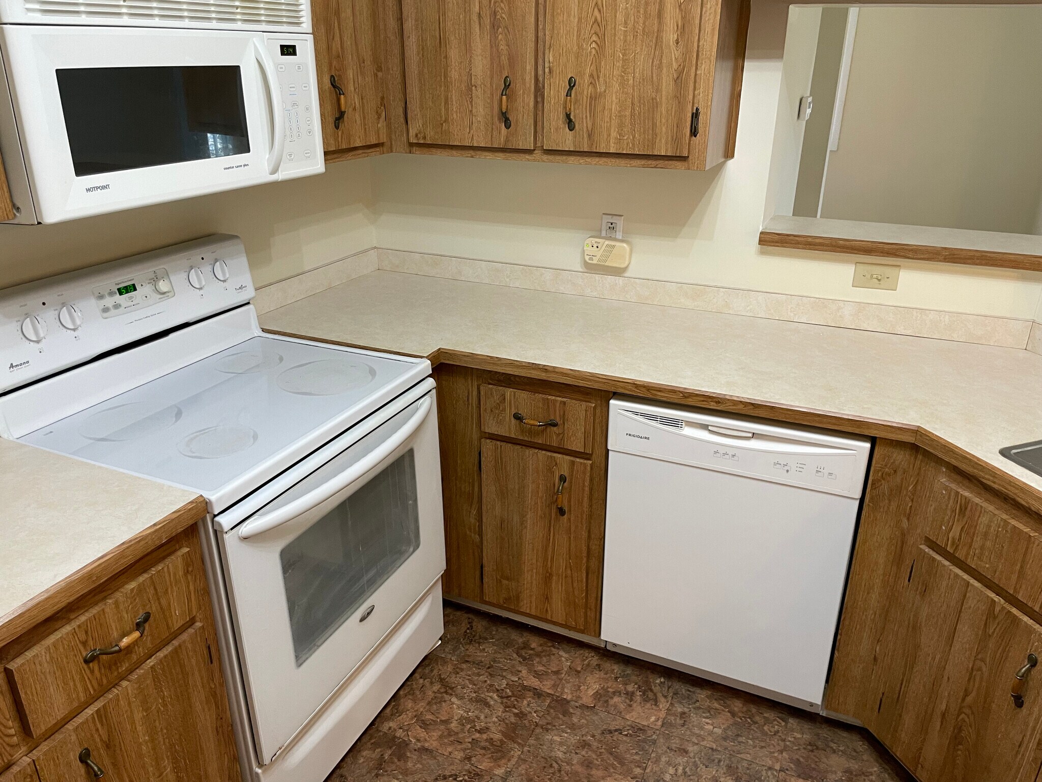 Building Photo - 1150 Tollis Pky