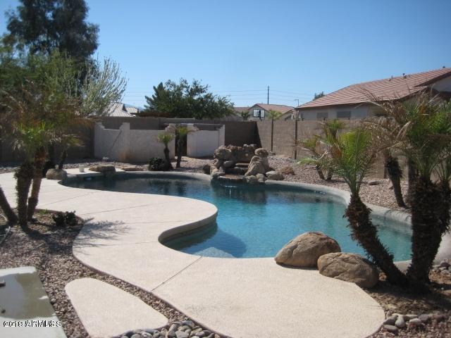 Building Photo - 11037 W Granada Rd