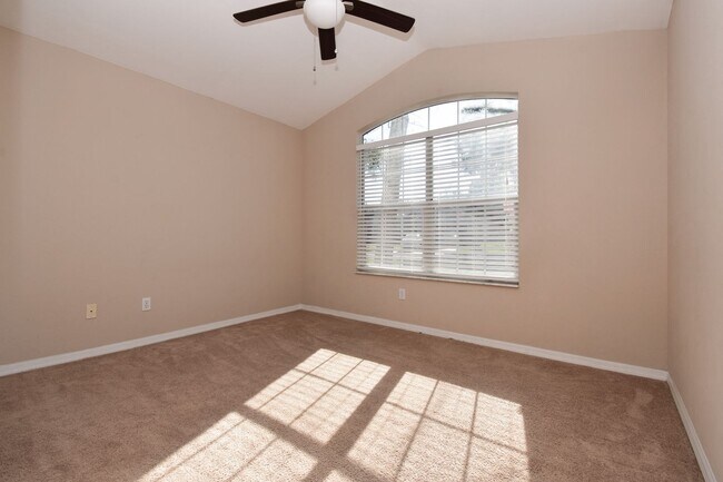 Building Photo - 8318 SW 64th Pl