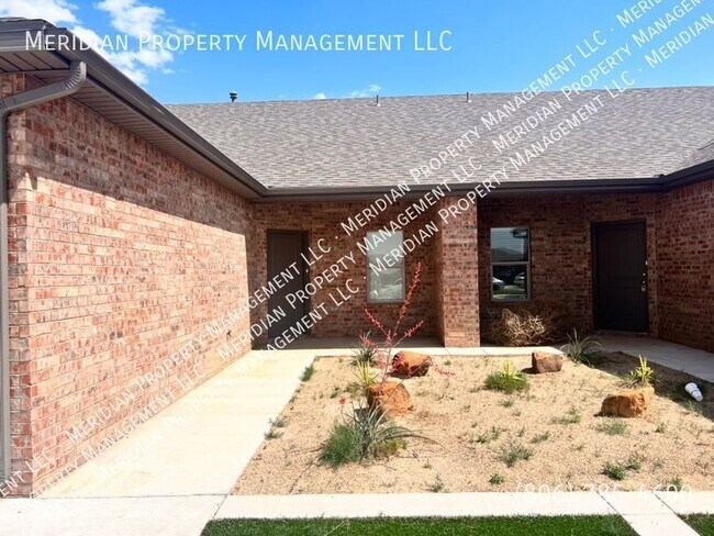 Building Photo - 5827 Urbana Pl