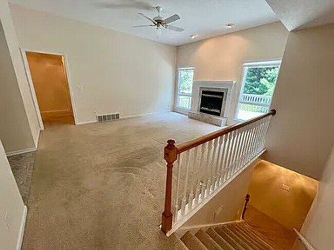 Building Photo - 4-bedroom 3 bath home in Saint joseph