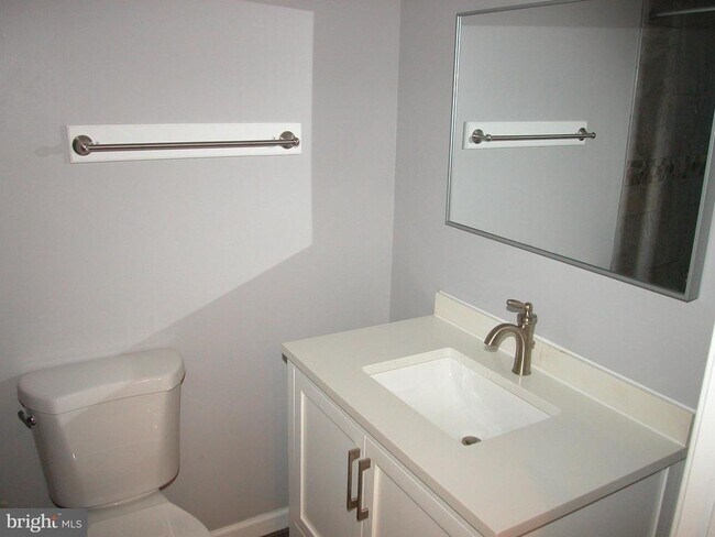 Building Photo - 14835 Clear Spring Rd