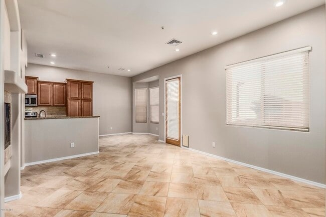Building Photo - 9268 E Aster Dr