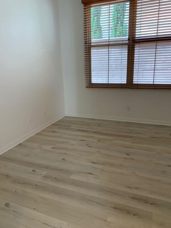 Building Photo - 113 Windham
