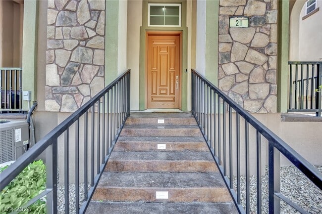 Building Photo - 21 Via Di Vita