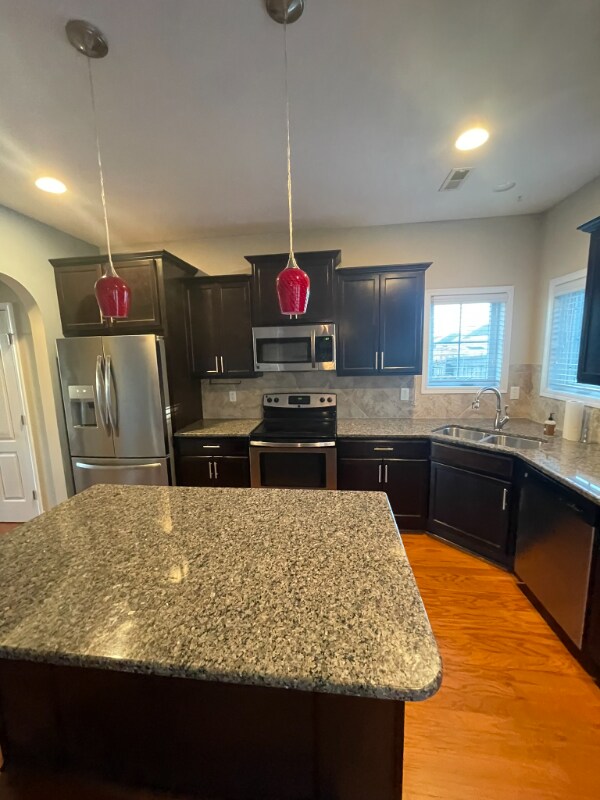 Building Photo - 439 Wedgefield Dr