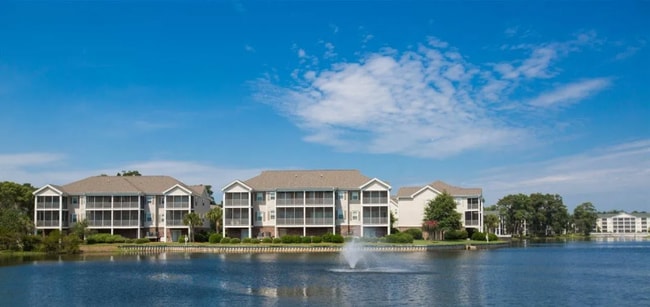 Building Photo - 601 N Hillside Dr