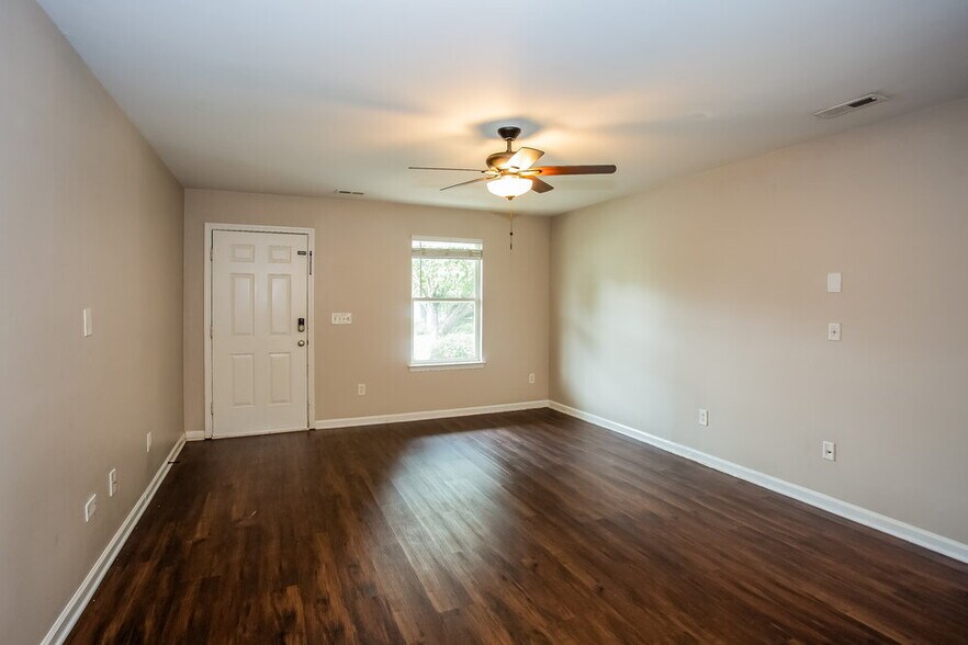 Building Photo - 11804 Kilrush Dr