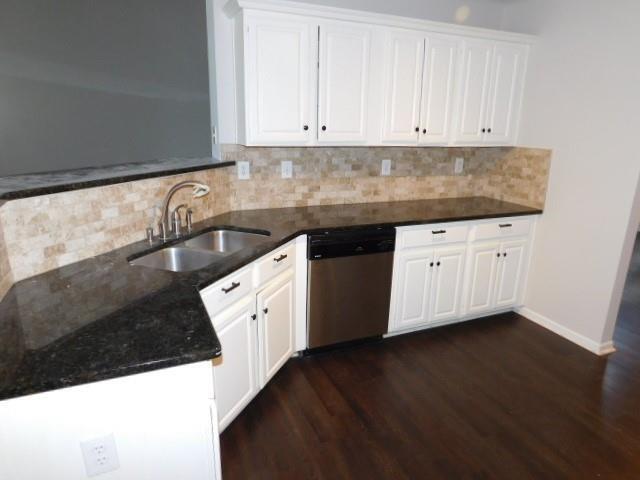 Building Photo - 6672 Grand Hickory Dr