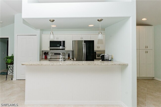 Building Photo - 11693 Oakland Dr