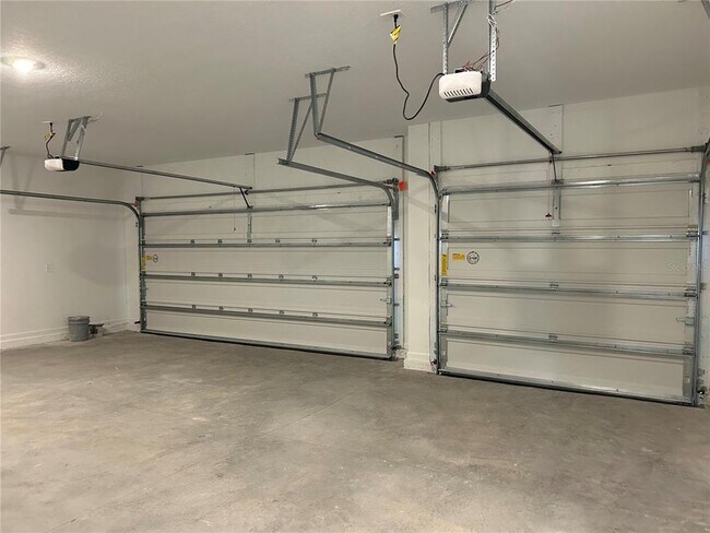 Building Photo - 12419 NW 139th Dr