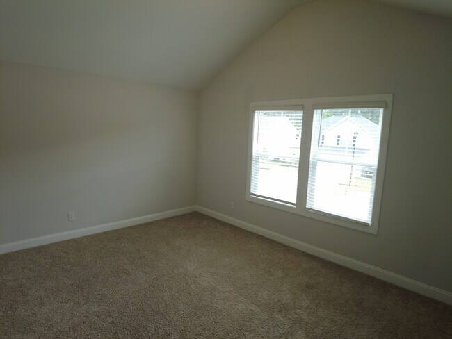 Building Photo - 111 Hanover Ct