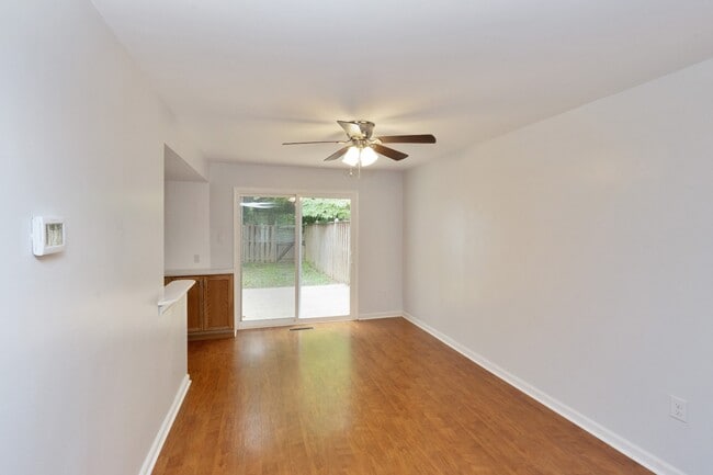Building Photo - 5467 High Tide Ct