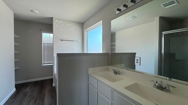Building Photo - 24634 Bastiani Canvas Ln