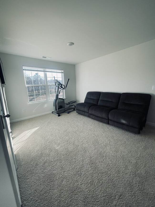 Loft - 2124 Fletchers Ridge Dr