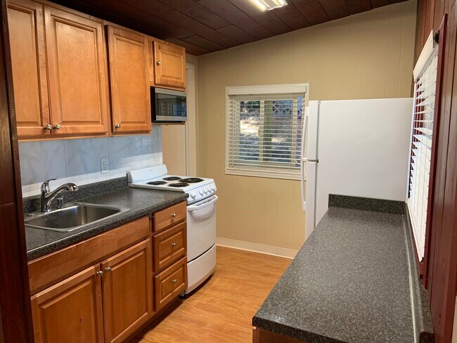 Kitchen into Bathroom - 17958 Redwood Dr