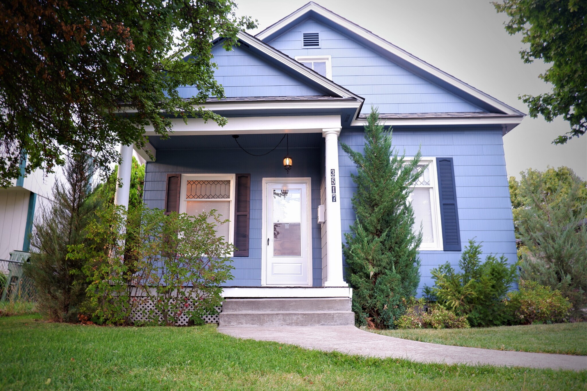 Building Photo - 3517 E 32nd Ave