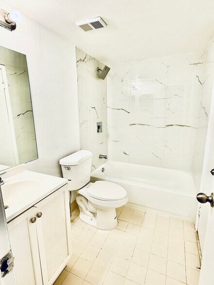 Building Photo - 8520 SW 212th St