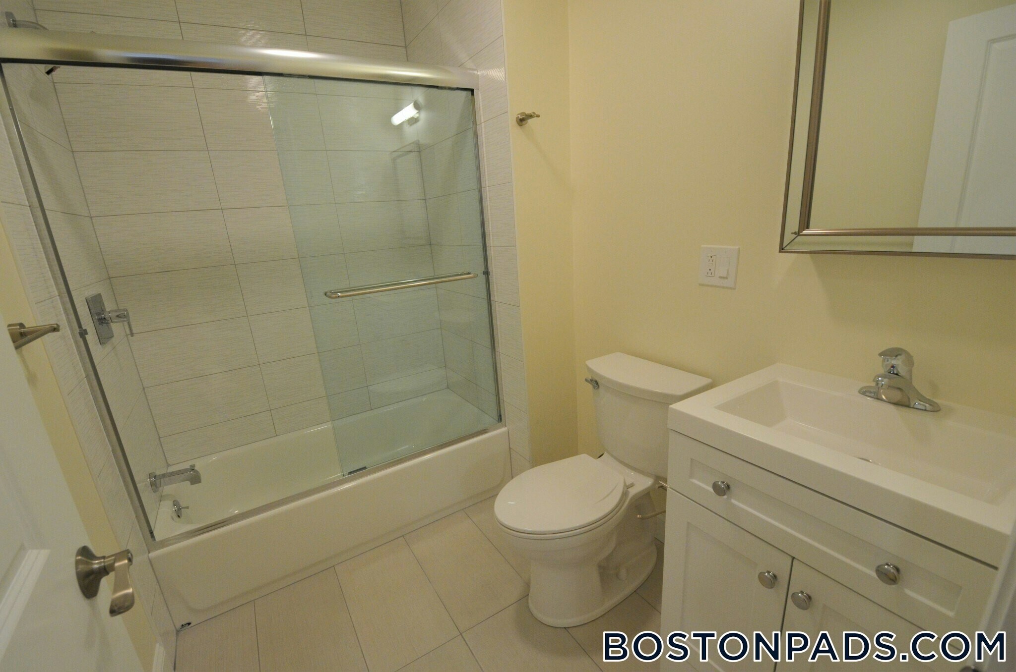 Building Photo - 35 Brookline St