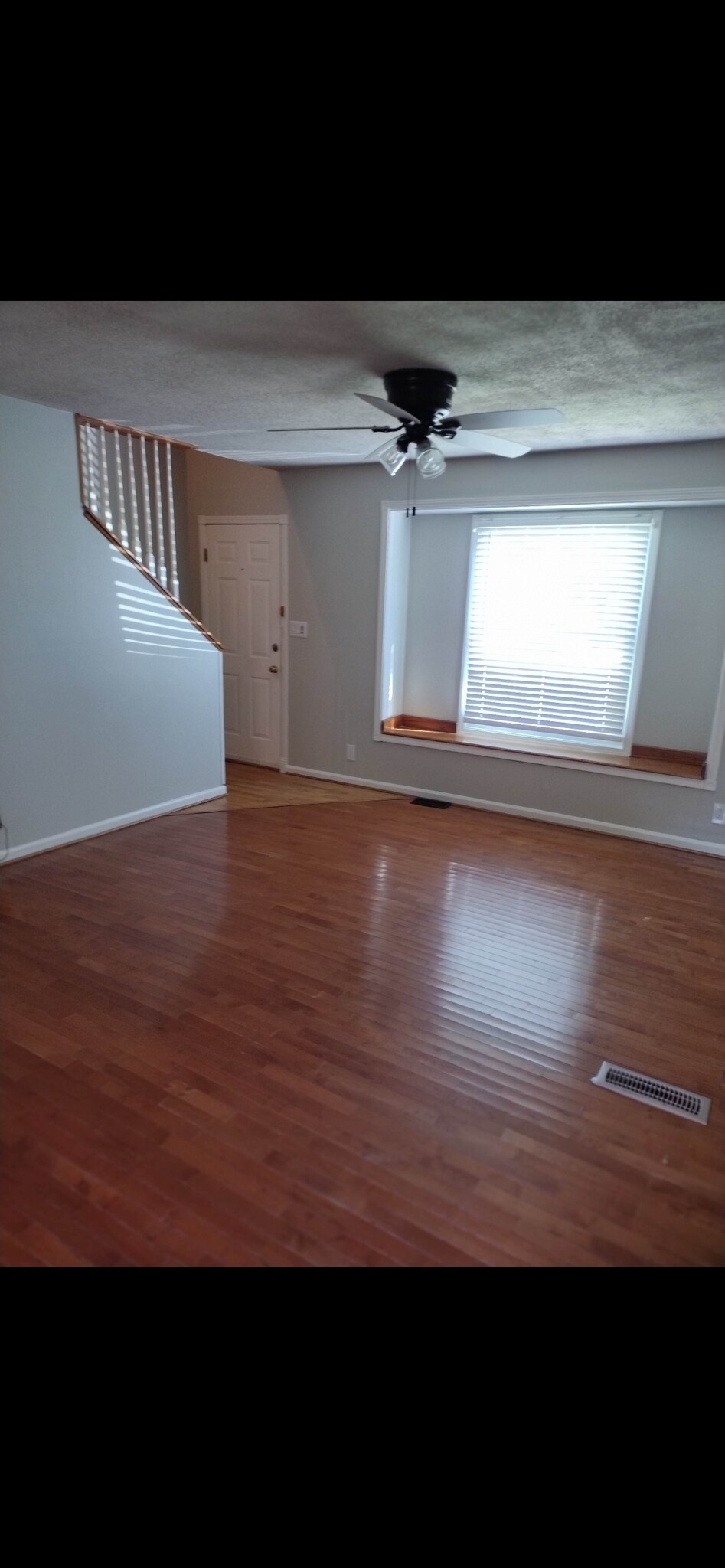 Building Photo - 219 Jim Thorpe Dr