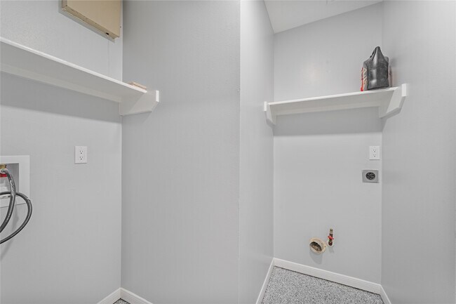 Building Photo - 3910 Crystal Pass Ct