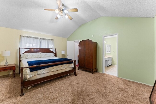 Building Photo - 626 Brittany Dr