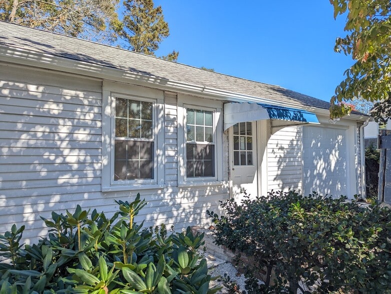 Building Photo - 58 Cutler Dr