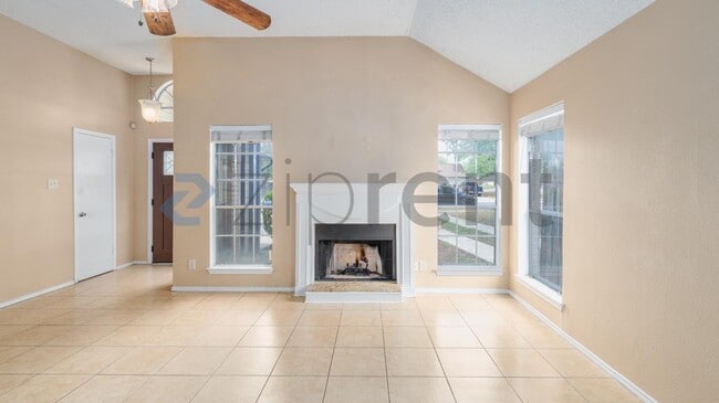 Building Photo - 4315 Lakebend W Dr