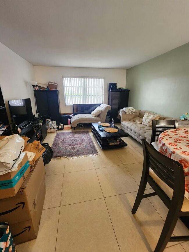 Building Photo - 1801 NE 62nd St