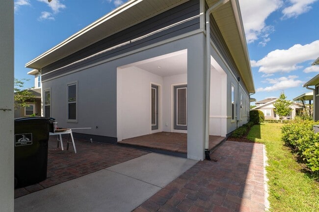 Building Photo - Nice 3/2.5 Bath Home with Bonus Room and 2...