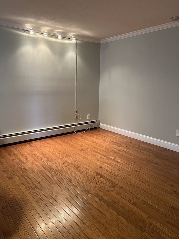 Building Photo - 24-26 Inman St