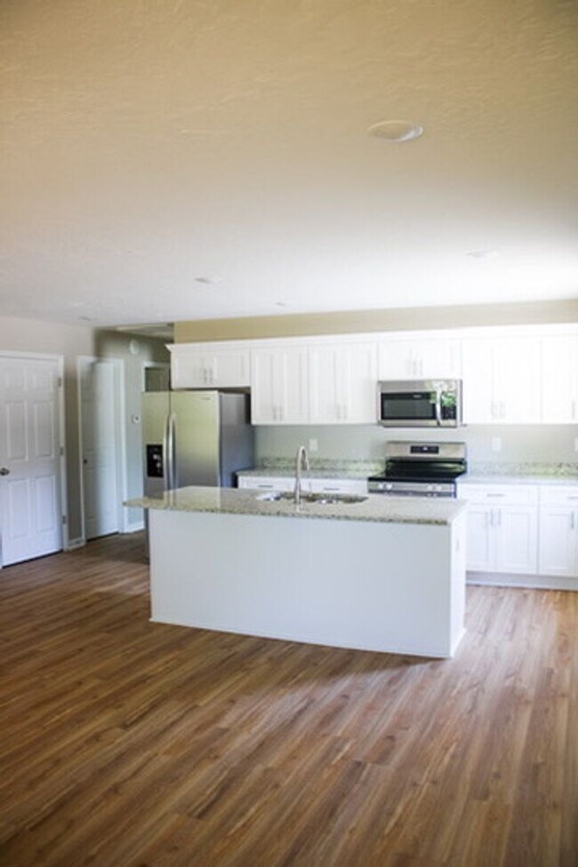 Building Photo - 213 Bundrum Dr NW