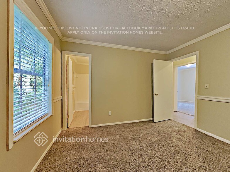 Building Photo - 10495 Ash Rill Dr