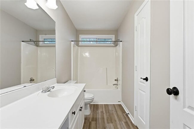 Building Photo - 315 Mirramont Ct