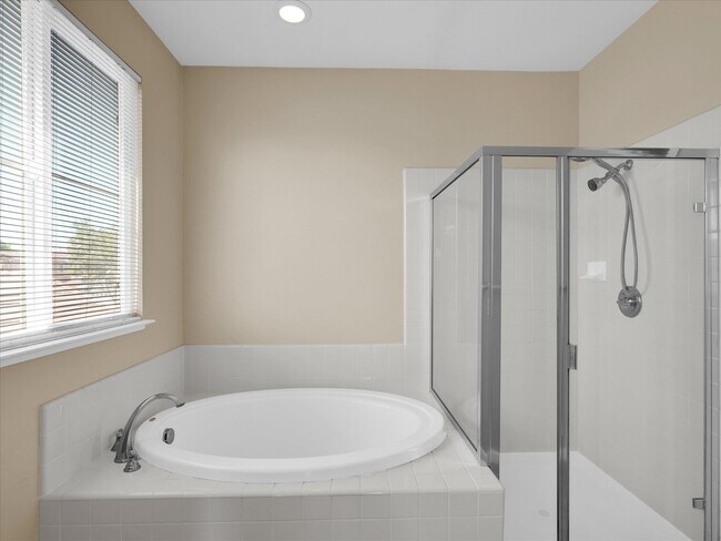 Building Photo - 4312 Middlefield Dr