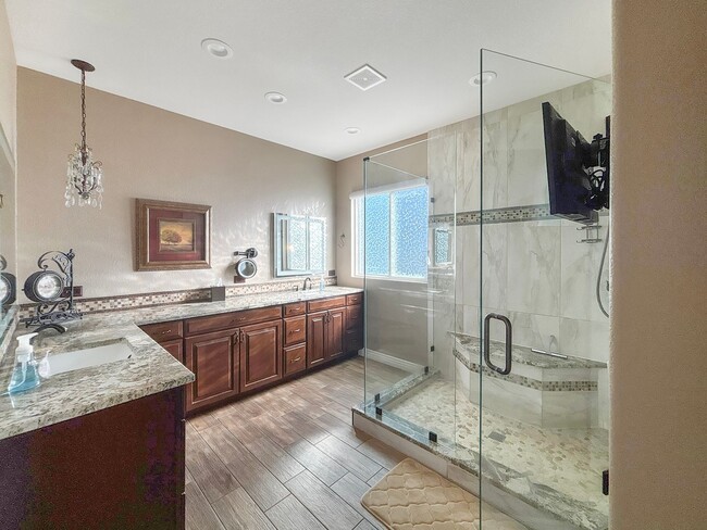 Building Photo - Heritage Eagle Bend Winter•Jan-March•Adult...