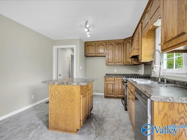 Building Photo - 315 Jack Coleman Dr NW