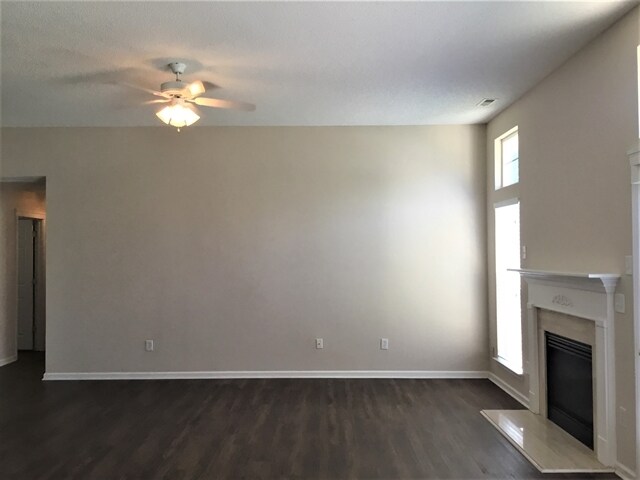 Building Photo - 2839 Oakglade Ct