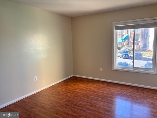 Building Photo - 6966 Hanover Pkwy