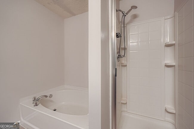 Building Photo - 788 Brookside Parc Ln