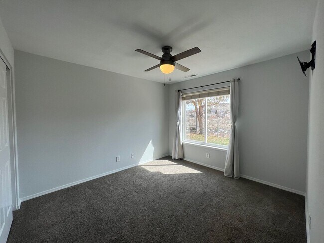 Building Photo - 3066 Alpine Creek Rd