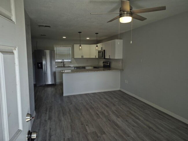 Building Photo - 321 Jeru Blvd