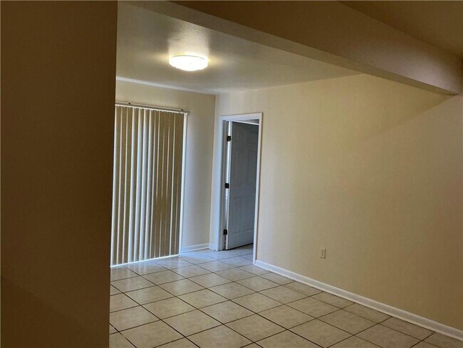 Building Photo - 4108 Roneagle Way #C C