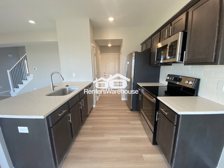 Building Photo - 7000 Lake Ridge Ave