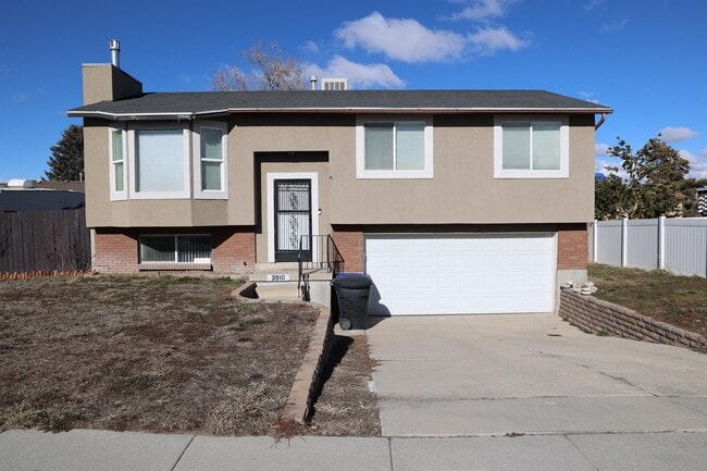 Primary Photo - 3910 Burgess Rd