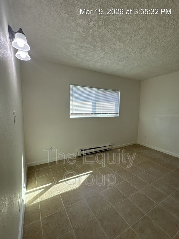 Building Photo - 570 S Richmond Ave