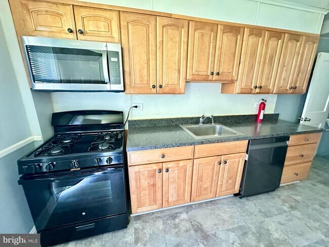 Building Photo - 8318 Loch Raven Blvd